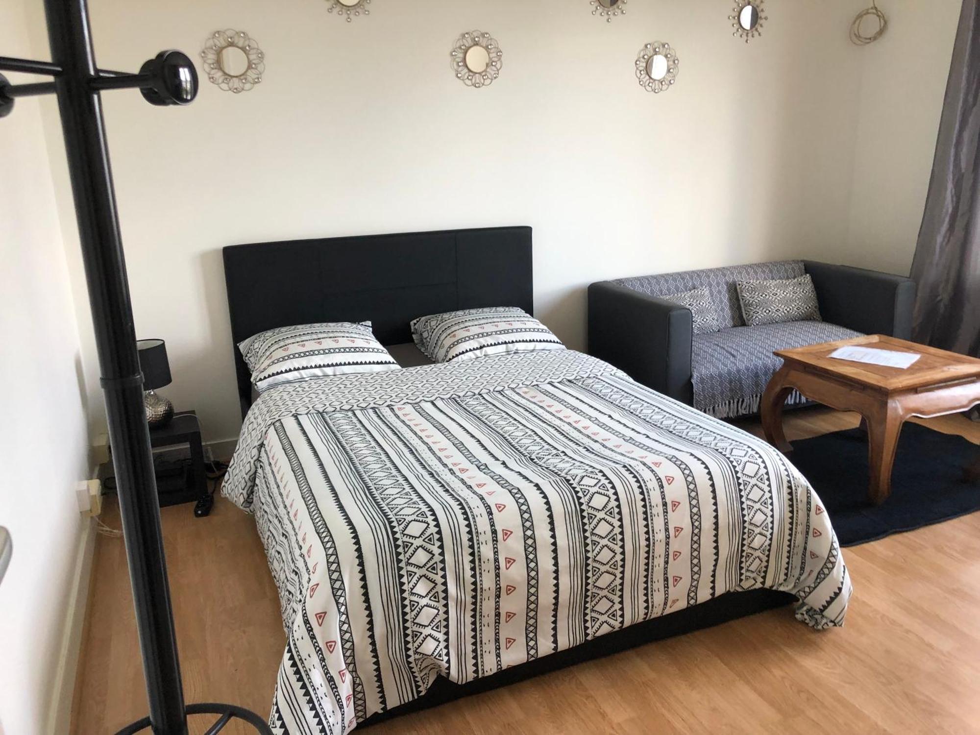 Appartement Entier 2 Chambres Beauvais Eksteriør billede